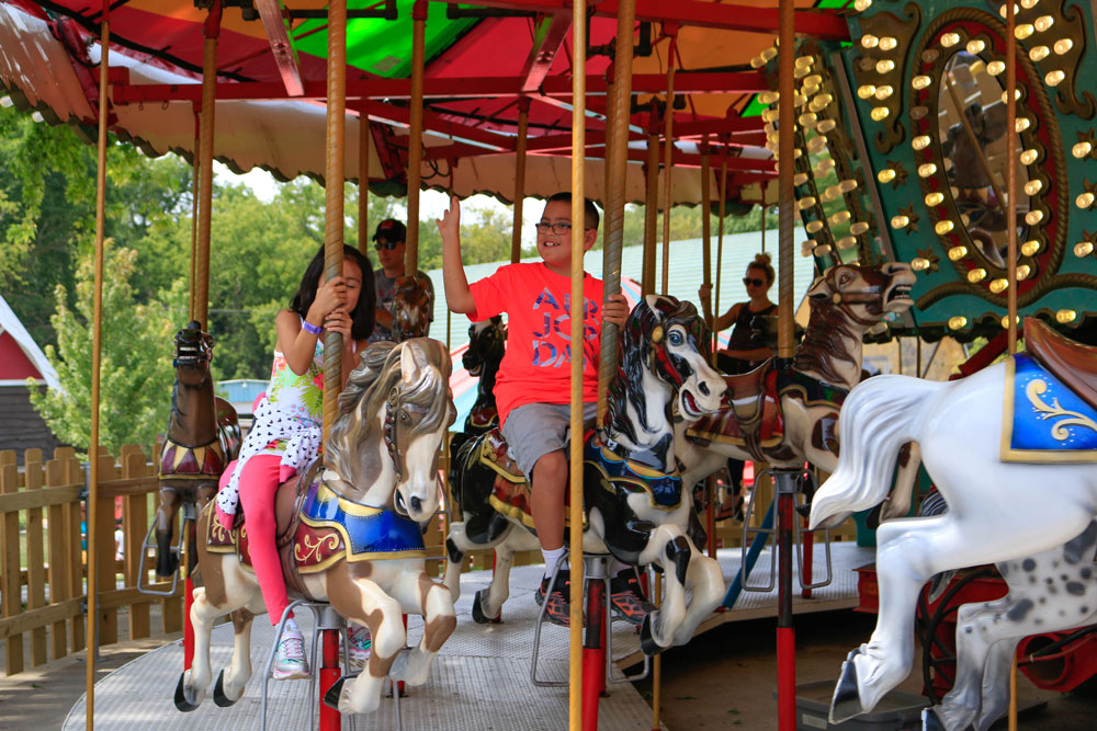 Kids enjoy Country Carousel
